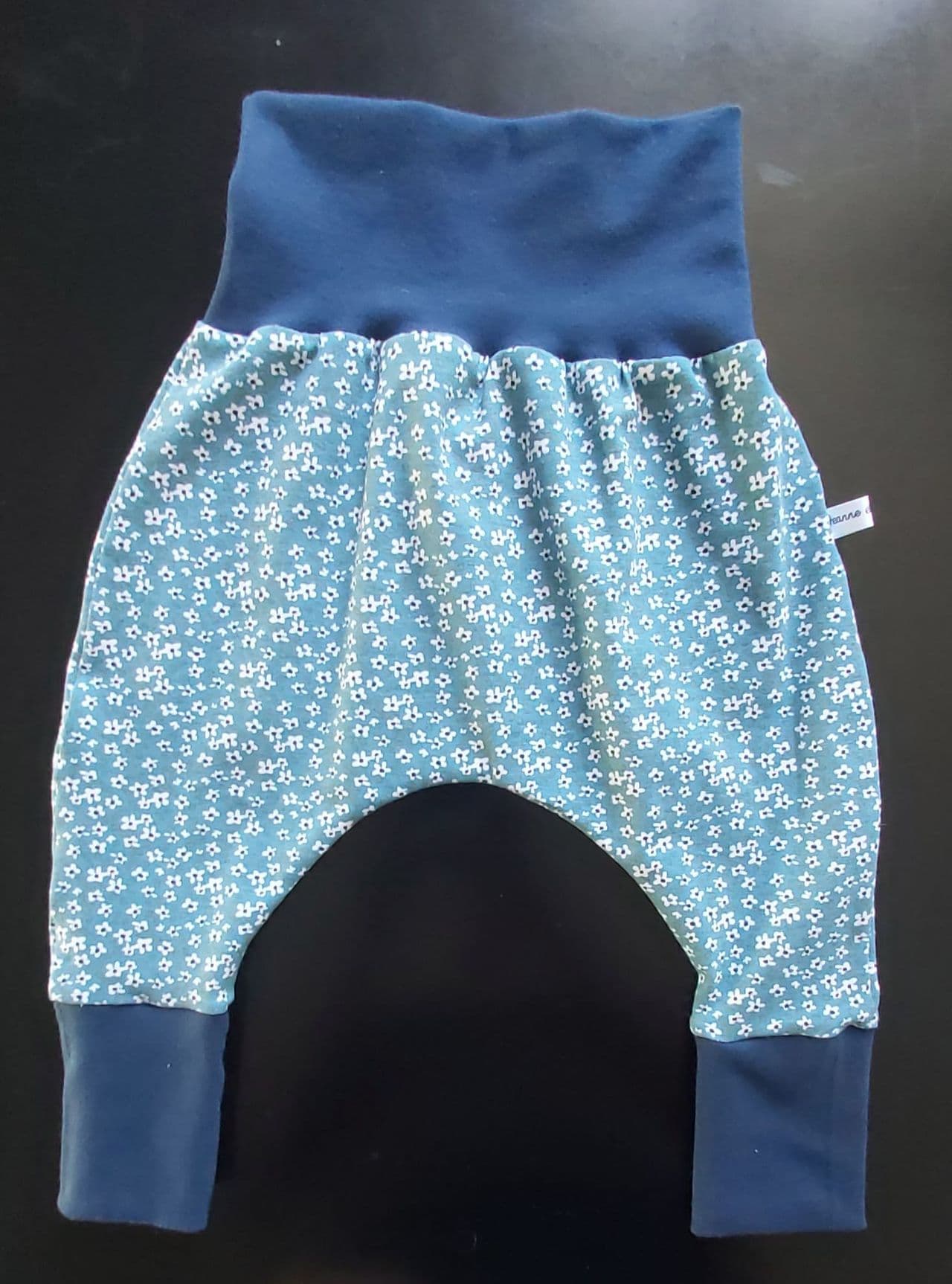 Sarouel évolutif « Fleurs bleues blanc » taille 2