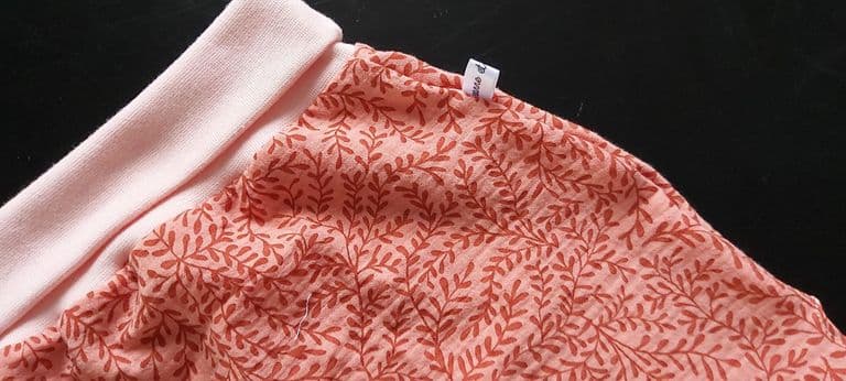 short gaze de coton rose fleuri T6/12 mois